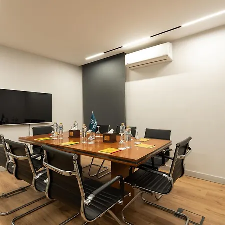 Parkside Boutique Serviced Apartments-2